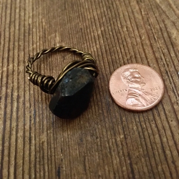 Garnet Nugget Ladies Wire Wrap Ring, Handmade Ladies Rings, Ring Size 8 - Picture 2 of 4